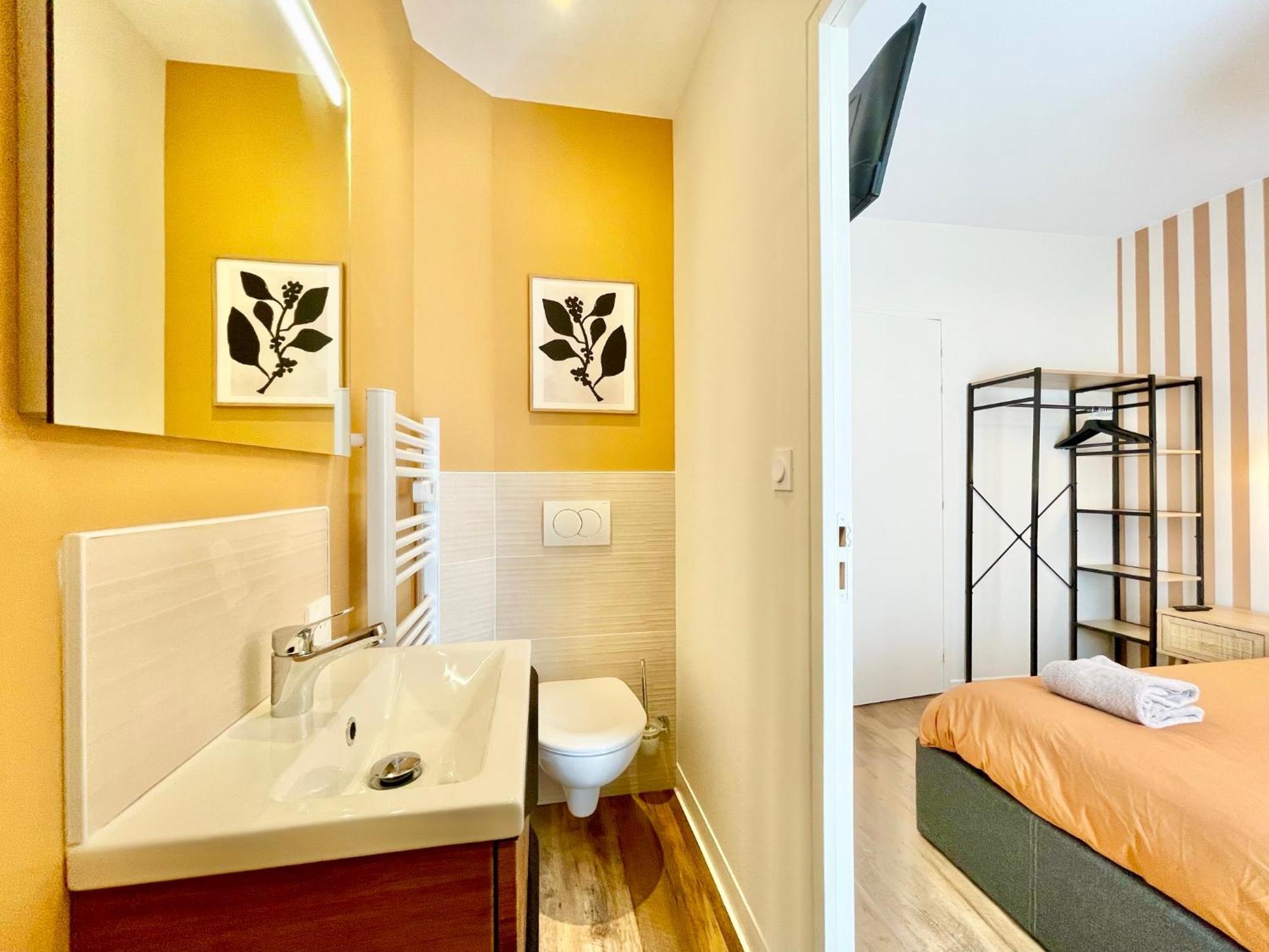 Appartements A Lorient - Tout Confort - Internet Fibre - Nouveau Bagian luar foto